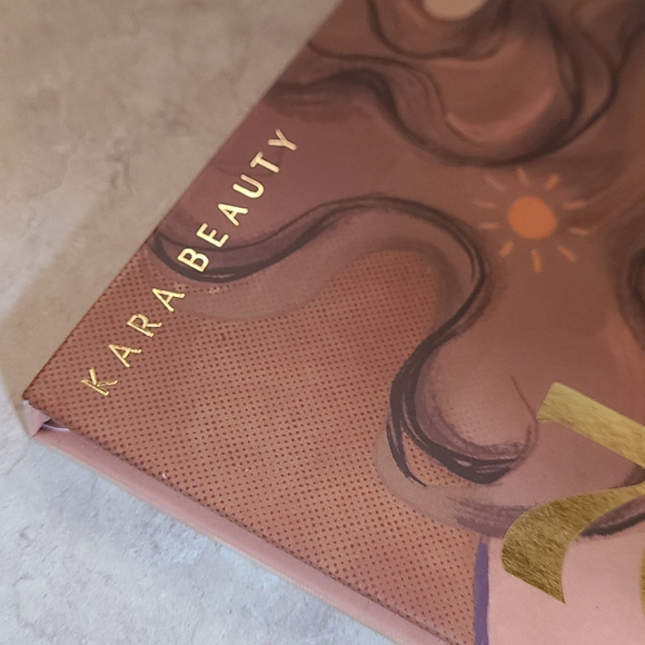 Kara Beauty 70's Eyeshadow Palette 30 Shades NIB - Picture 2 of 8